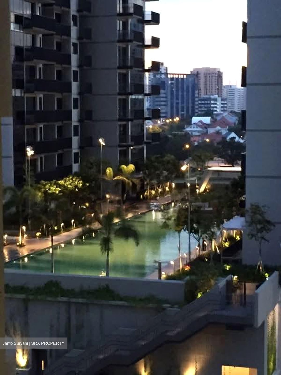 Sky Vue (D20), Condominium #558817891